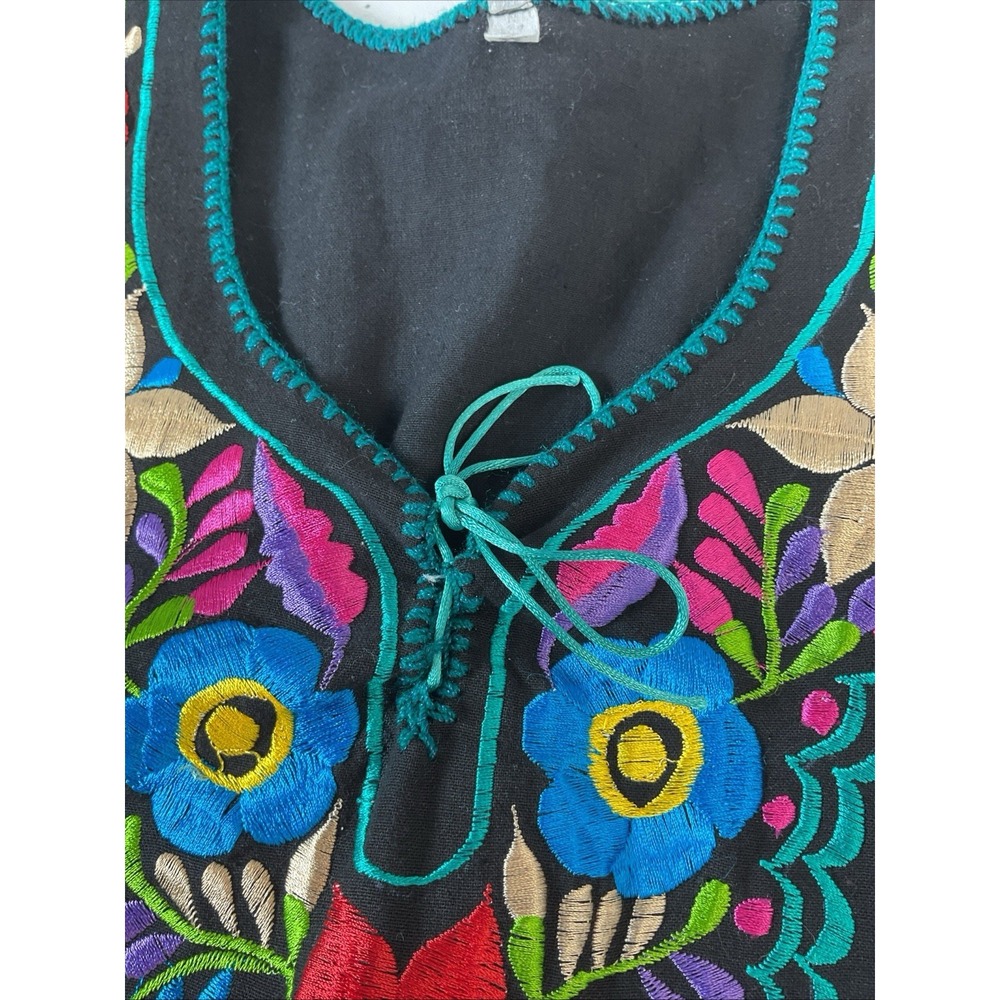 Black Embroidered Floral Midi Dress - Picture 5 of 8
